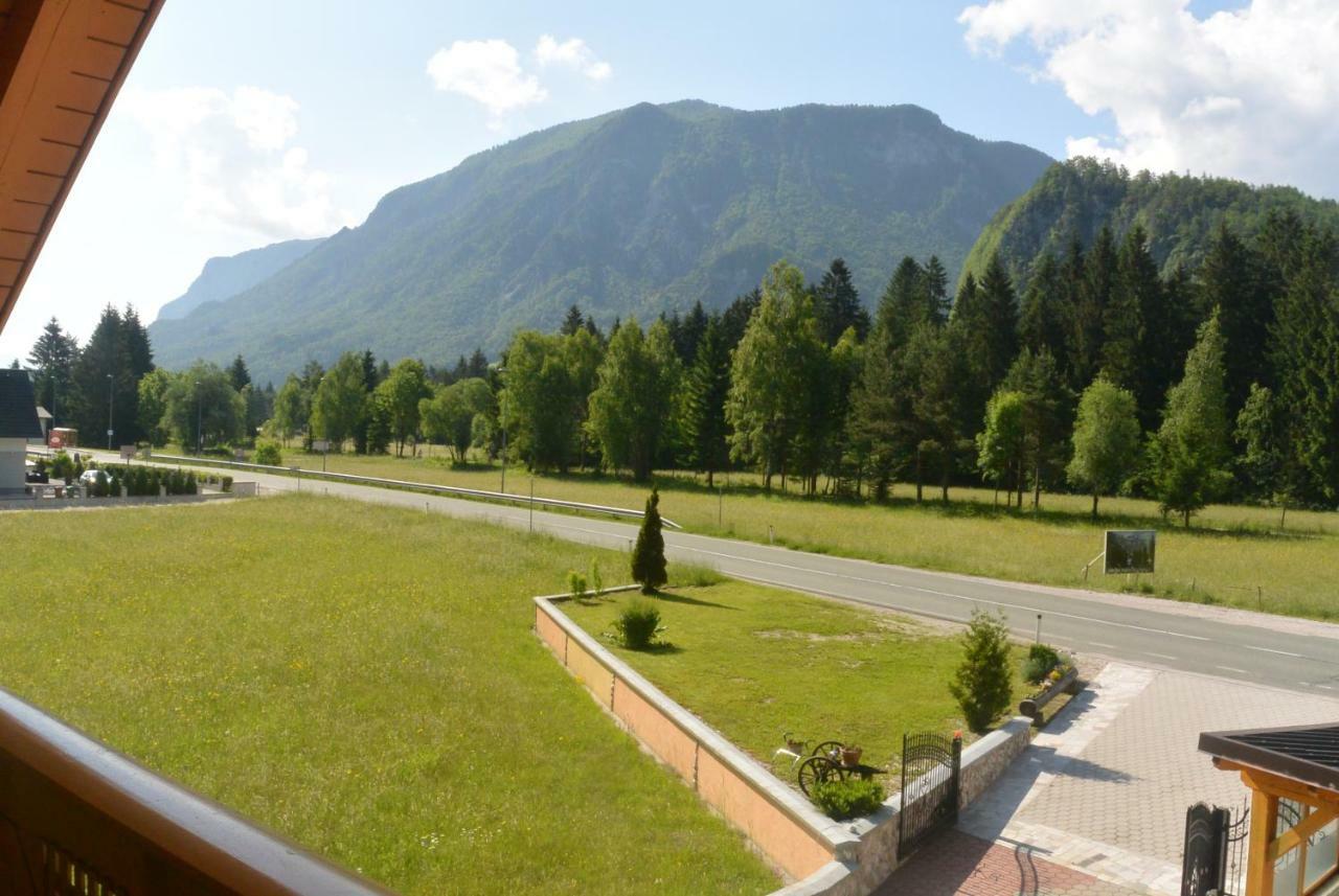 Bosili Apartment Mojstrana