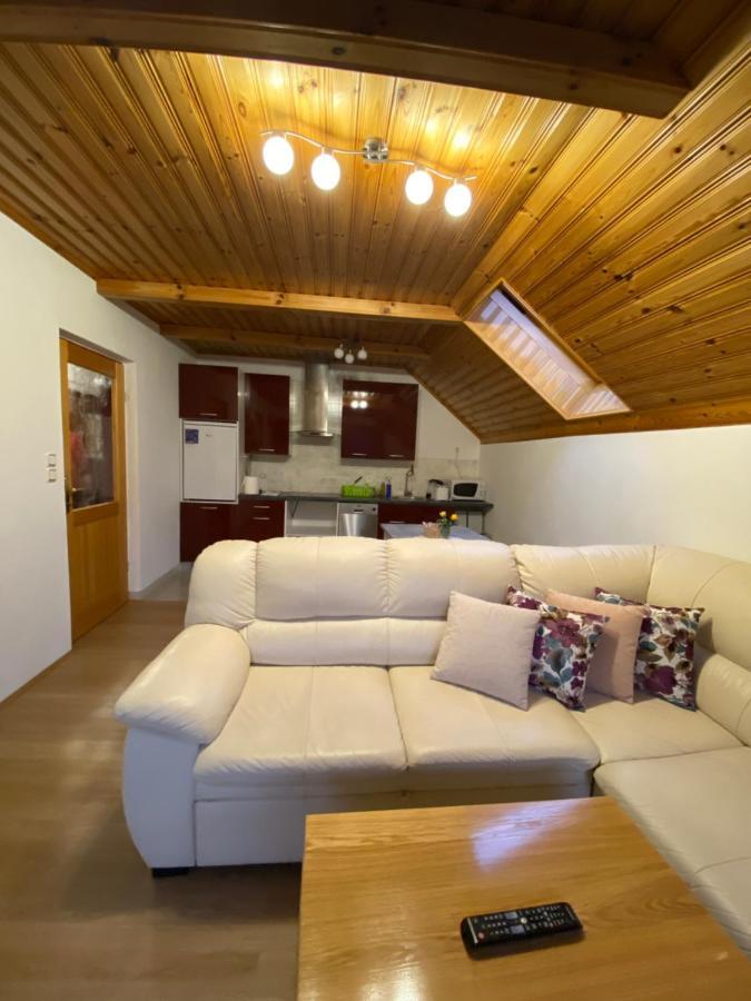Apartment Bosili *