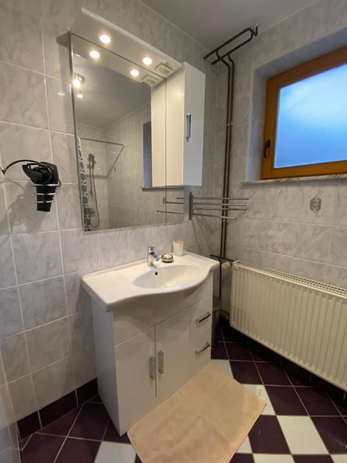 Bosili Apartment *
